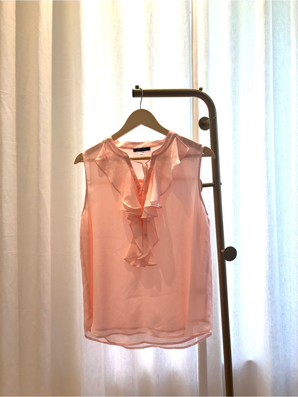 Tommy Hilfoger Sleeveless Ruffle V-Neck Blouse - Pink Size M